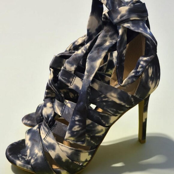 NIB Gianni Bini Abrianna Denim Blue MLT Stiletto Heels | Size 7 - Picture 2 of 9